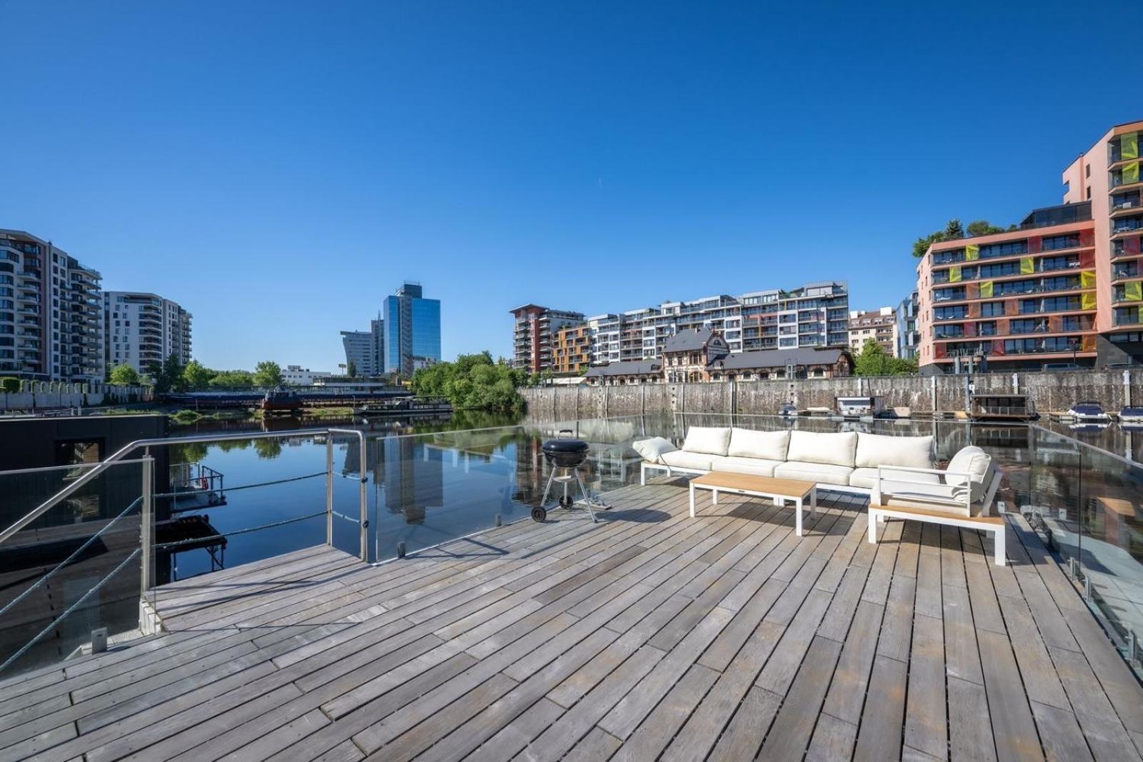 Hausboat Holesovice Botel Praga